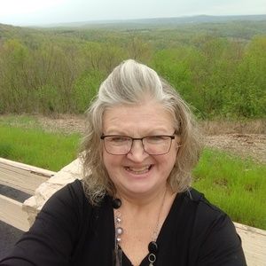 Meet your Posher, Sandy